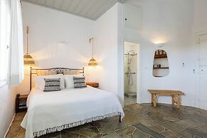 Lighthouse Hotel