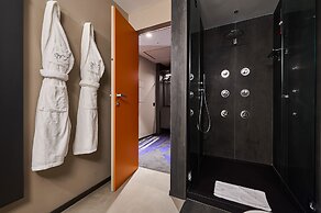 MyTALE Creative Academy Hotel