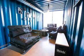 DOCK INN Hostel Warnemünde