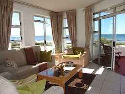 Diaz 15 House on the Bay