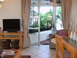 Diaz 15 House on the Bay