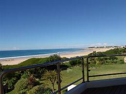 Diaz 15 House on the Bay