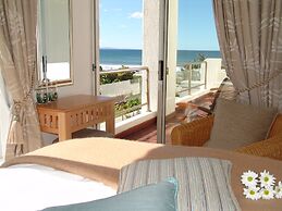 Diaz 15 House on the Bay