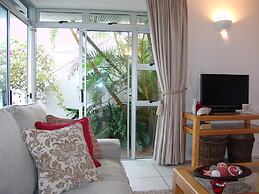 Diaz 15 House on the Bay