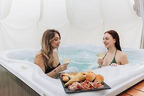 Magnificat - Hotel & Resort