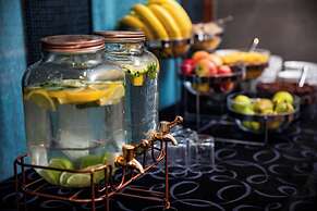 Marvie Hotel & Health