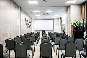 Marvie Hotel & Health