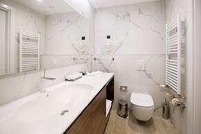 Marvie Hotel & Health