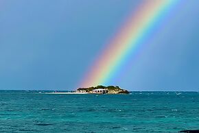 Hodges Bay Resort & Spa, an HQ Luxury Resort & Residences