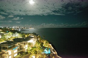 Hodges Bay Resort & Spa, an HQ Luxury Resort & Residences