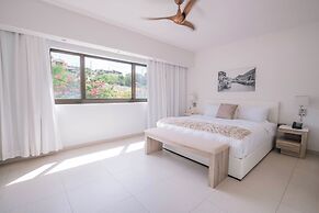 Hodges Bay Resort & Spa, an HQ Luxury Resort & Residences