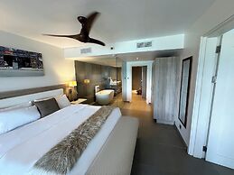 Hodges Bay Resort & Spa, an HQ Luxury Resort & Residences