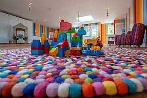 Hodges Bay Resort & Spa, an HQ Luxury Resort & Residences