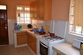 Azanza Mtwapa Holiday Home