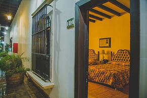 Hotel Cosmos Don Carlos