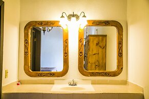 Hotel Cosmos Don Carlos