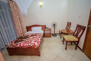 Jevine Hotel