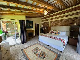 Hacienda del Lago Boutique Hotel