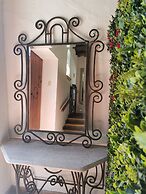 Hacienda del Lago Boutique Hotel