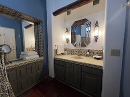 Hacienda del Lago Boutique Hotel