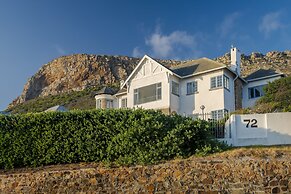 Sunny Cove Manor