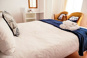 Boulders Beach Hotel, Cafe and Curio