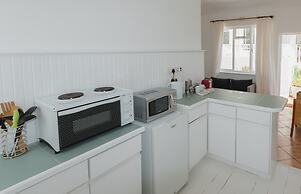 Boulders Beach Hotel, Cafe and Curio