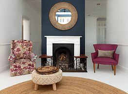 Boulders Beach Hotel, Cafe and Curio