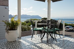 Boulders Beach Hotel, Cafe and Curio