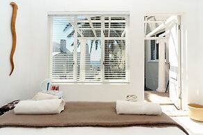 Boulders Beach Hotel, Cafe and Curio