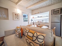 Khwa ttu San Culture & Education Centre