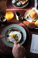 Khwa ttu San Culture & Education Centre