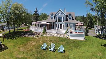 Sea Parrot Ocean View Resort