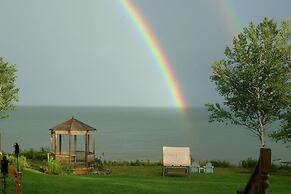 Sea Parrot Ocean View Resort