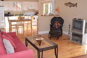 Sea Parrot Ocean View Resort