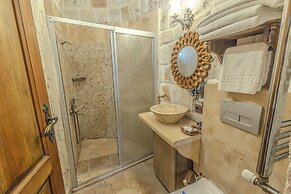 Milagre Cave Cappadocia