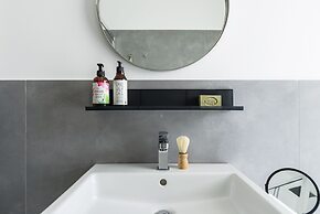 Home At Hotel - Sormani