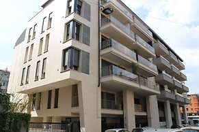 Home At Hotel - Sormani