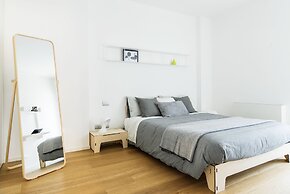 Home At Hotel - Sormani