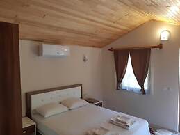 Secret Garden Bungalows Hotel