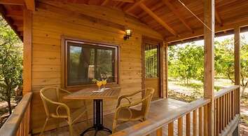 Secret Garden Bungalows Hotel