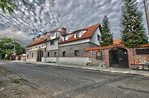 Karczma Rzym & Straszny Dwor