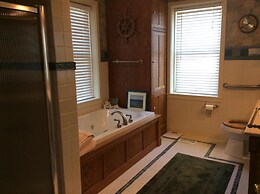 Clary Lake Bed and Breakfast