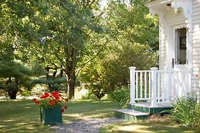 Clary Lake Bed and Breakfast