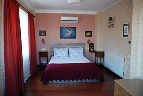 L'isola Guesthouse - Adults Only
