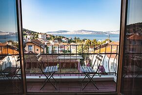 L'isola Guesthouse - Adults Only