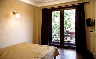 L'isola Guesthouse - Adults Only