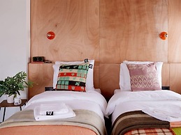 Q-Factory Hotel