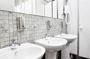 Capsule Hotel 47 Nebo