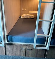 Capsule Hotel 47 Nebo
